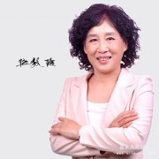 杨毅玲教授：孕产妇吃燕窝好处多,女，45岁，北京人。